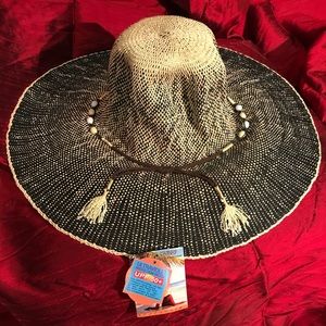 Angela & William women’s summer seasonal hats.